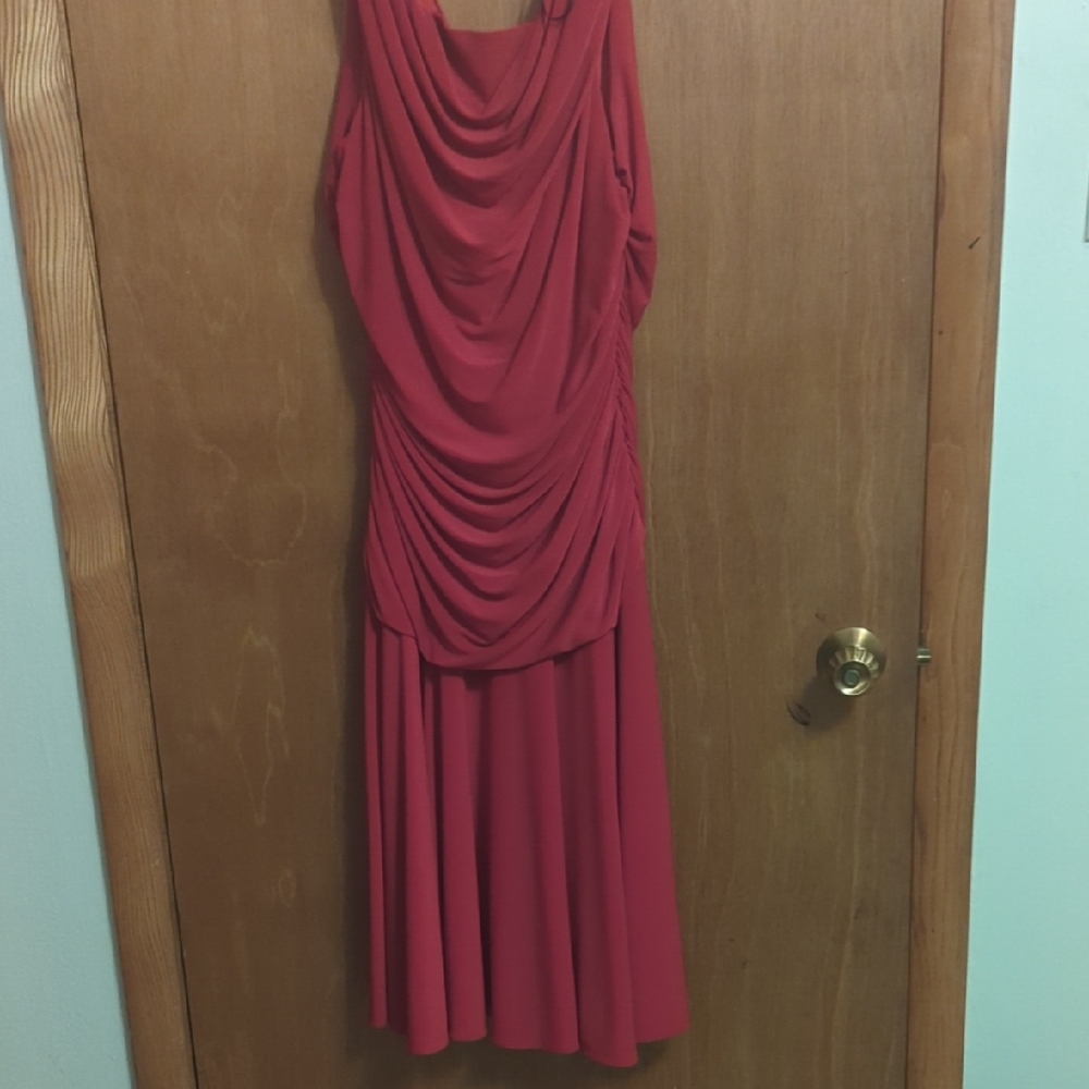 Chic Draped Midi Dress in Vibrant Red